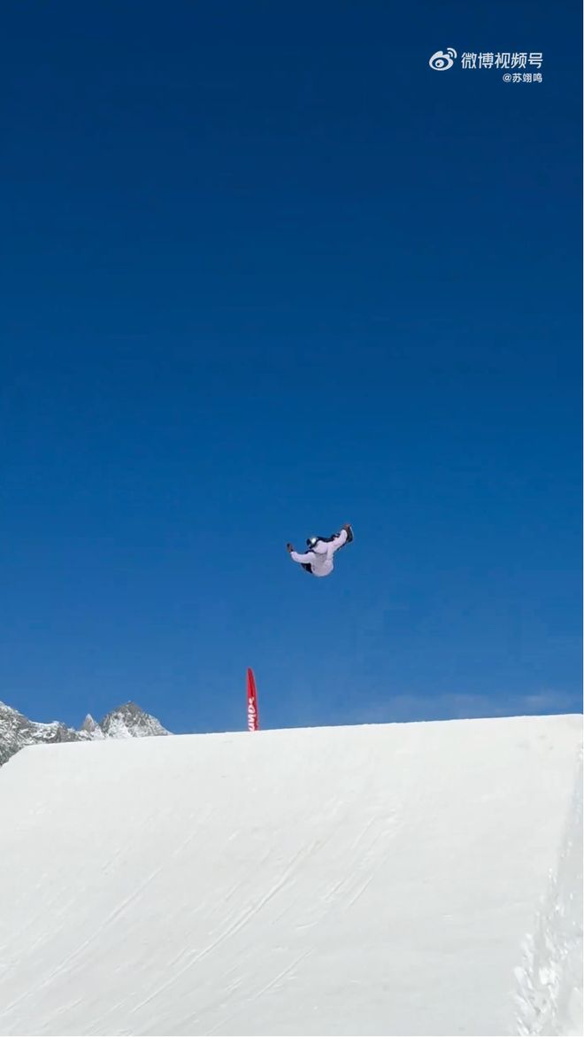 里森改写珠峰滑降历史 犀牛说18岁少年鳌太线天吉姆·莫(图1)