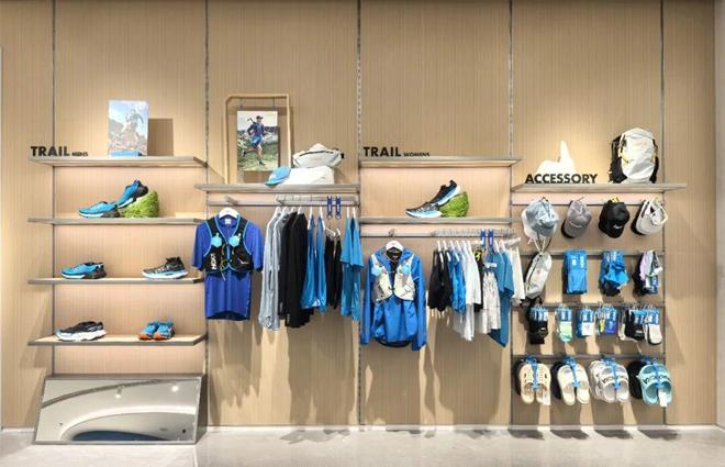 里森改写珠峰滑降历史 犀牛说18岁少年鳌太线天吉姆·莫(图36)